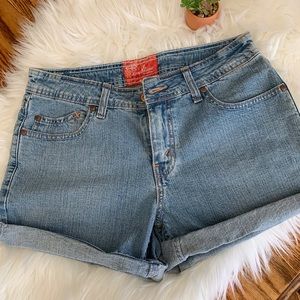 Levi’s Jean Shorts Size 6